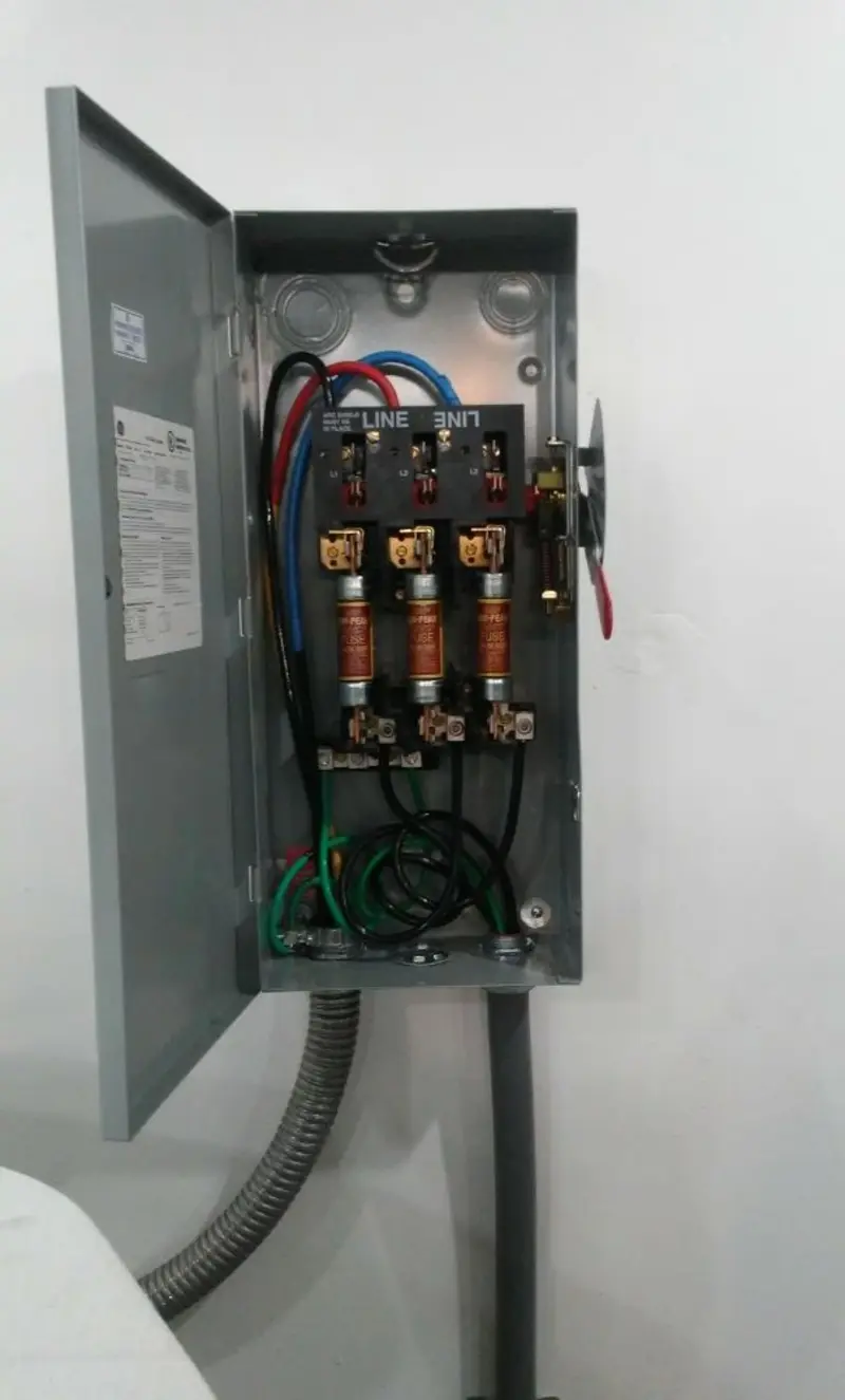 Three-phase disconnect switch installed for Smoke Detector Installation in Stamford